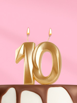 Свеча в торт юбилейная ''Грань'', цифра 10, золотой металлик, 6,5 см, Китай - фото1 Свеча в торт юбилейная ''Грань'', цифра 10, золотой металлик, 6,5 см, Китай - фото1