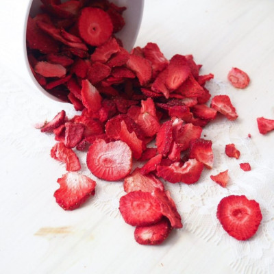 Клубника сублимированная, слайды, 25г, ЗДОРОВОЕ ПИТАНИЕ, Россия - фото1 Клубника сублимированная, слайды, 25г, ЗДОРОВОЕ ПИТАНИЕ, Россия - фото1